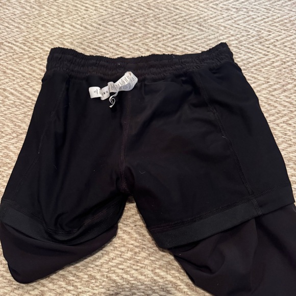 Lululemon Black Hotty Hot High-Rise Skirt | Size 6 - Picture 7 of 7